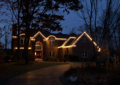 Top 7 Outdoor Holiday Lighting Ideas to Make Your Home Shine Bright This Season